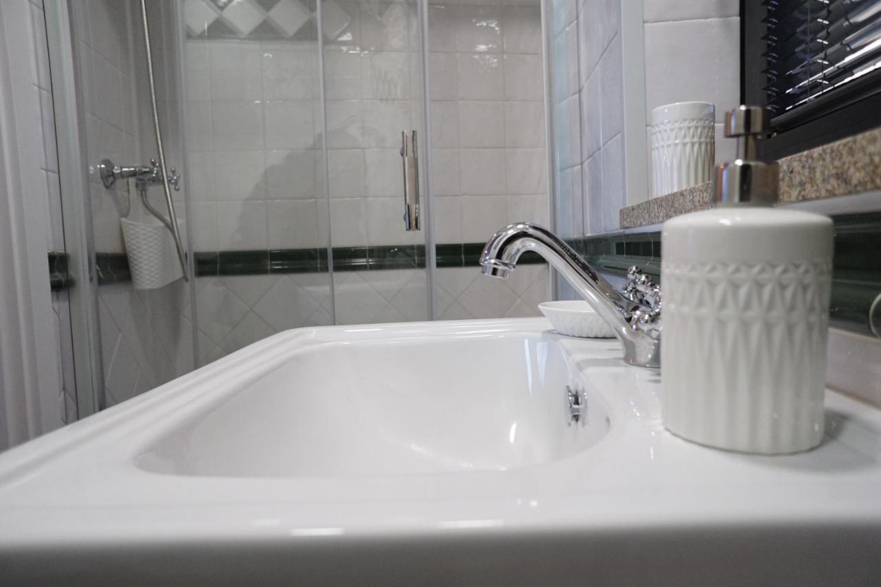 Modern House - Air Cond, Free Parking, Breakfast, By Porto With Love Lda Вила-Нова-ди-Гая Экстерьер фото
